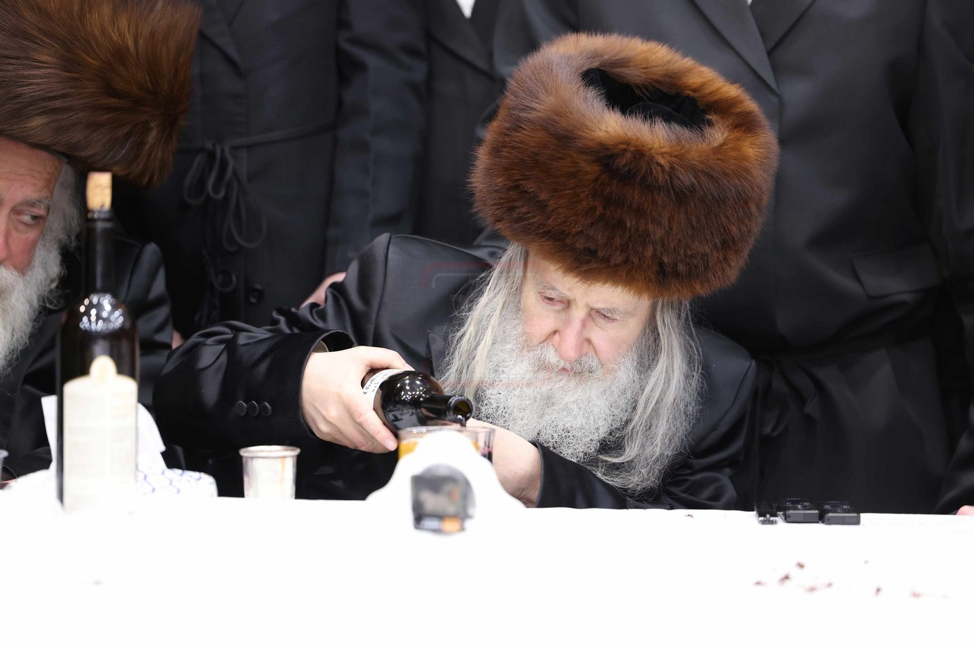 שמחת הברית בחצרות אמשינוב - קרעטשניף