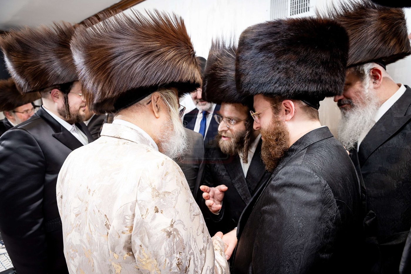 שמחת השבע ברכות בביתו של האדמו''ר ממונקאטש 