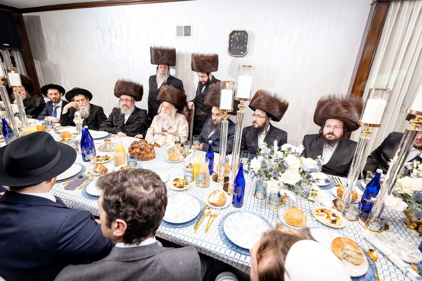 שמחת השבע ברכות בביתו של האדמו''ר ממונקאטש 