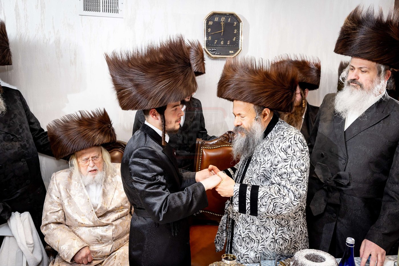 שמחת השבע ברכות בביתו של האדמו''ר ממונקאטש 