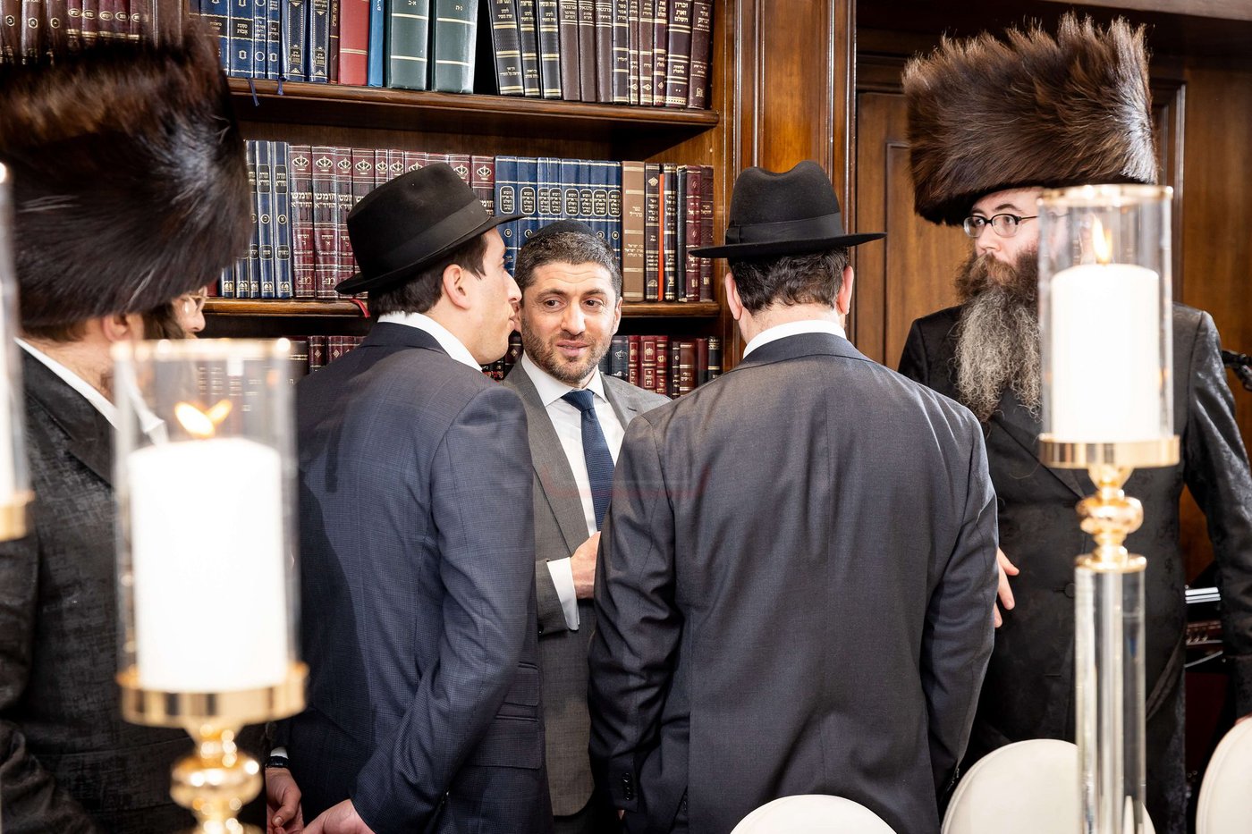 שמחת השבע ברכות בביתו של האדמו''ר ממונקאטש 