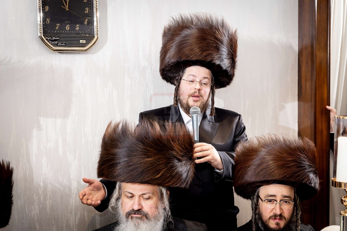 שמחת השבע ברכות בביתו של האדמו''ר ממונקאטש 