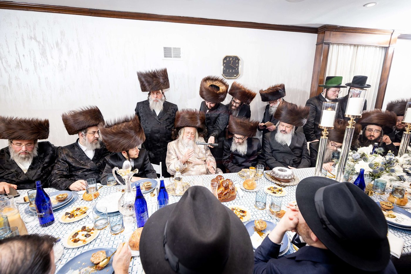 שמחת השבע ברכות בביתו של האדמו''ר ממונקאטש 