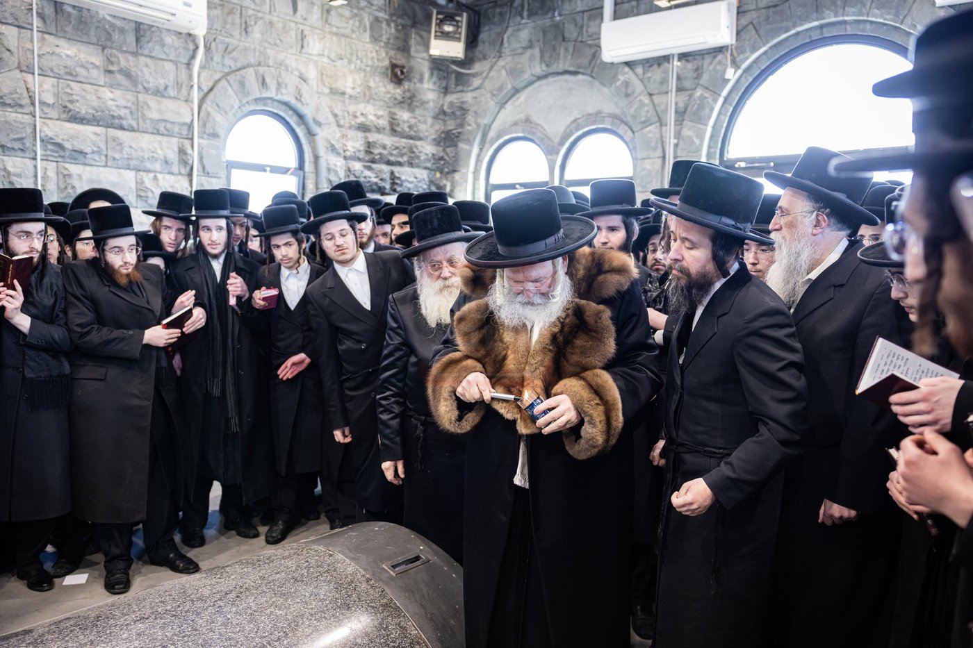 הילולא קדישא בבאבוב