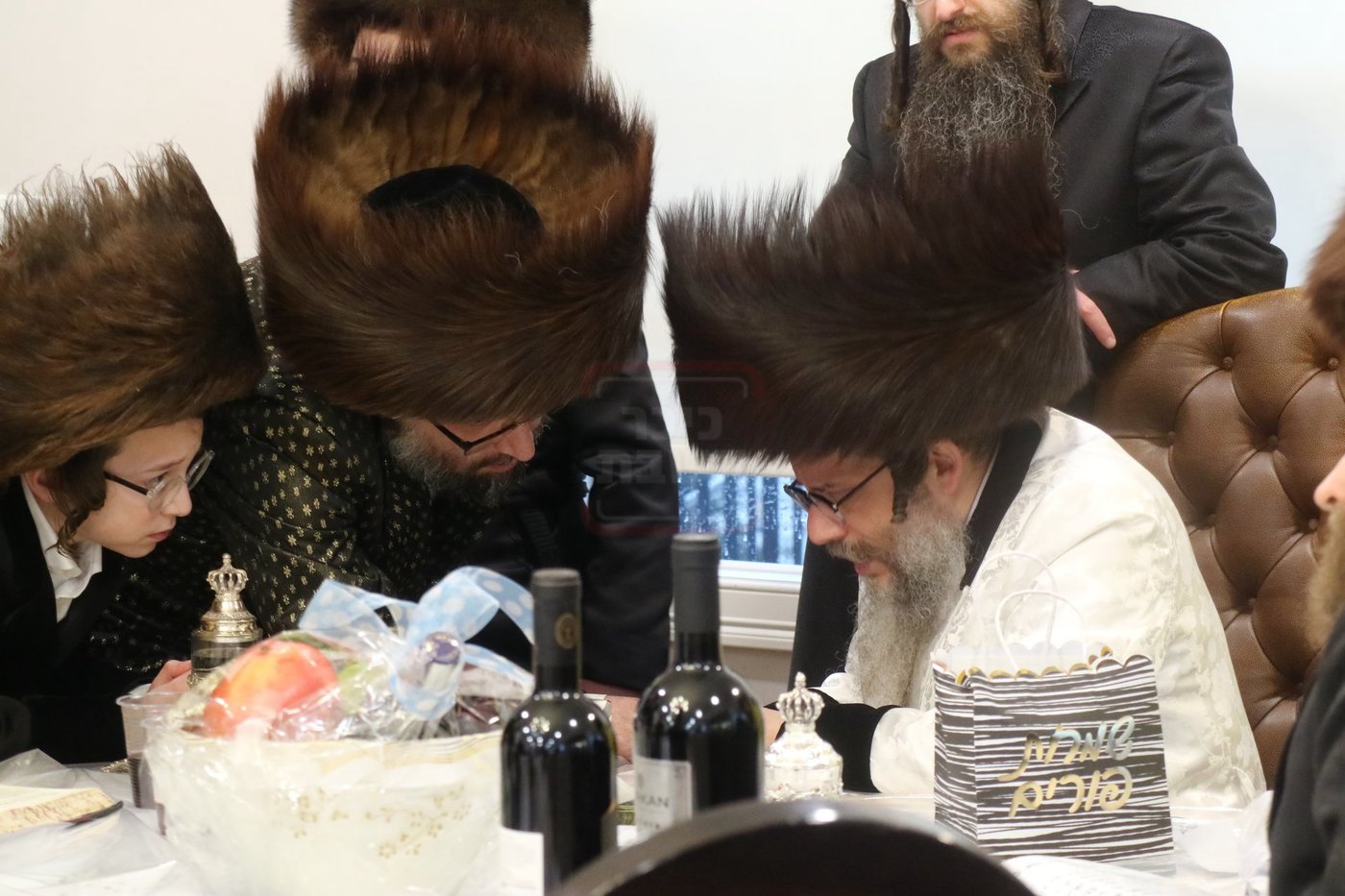 פורים בחצה"ק סקולען לייקווד