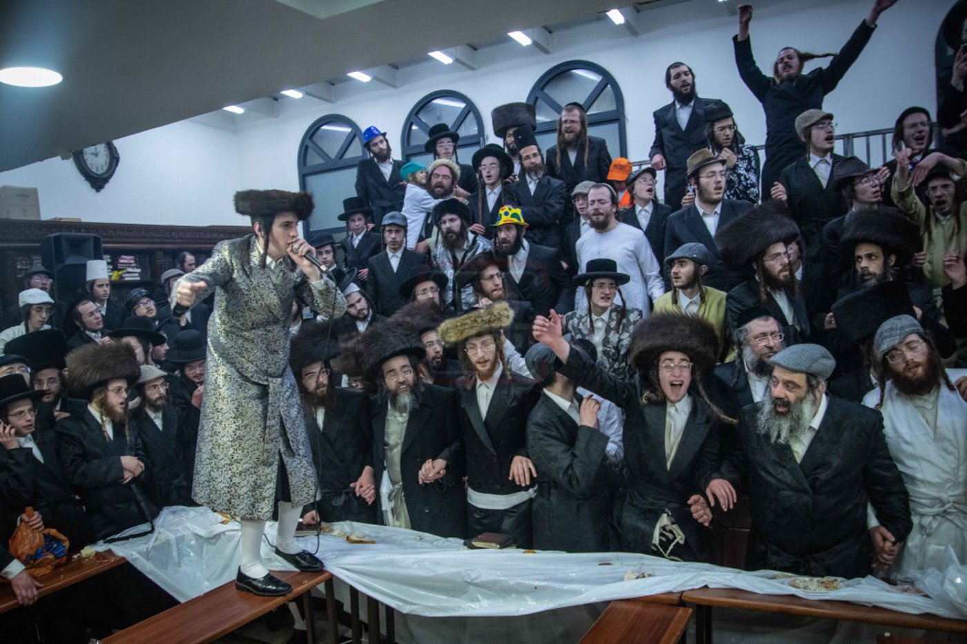 שושן פורים בחצה"ק ניקלשבורג