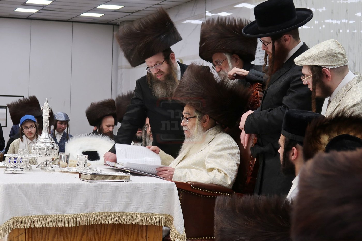 פורים בחצה"ק סאטמר