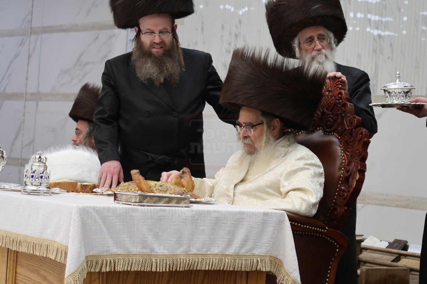 פורים בחצה"ק סאטמר