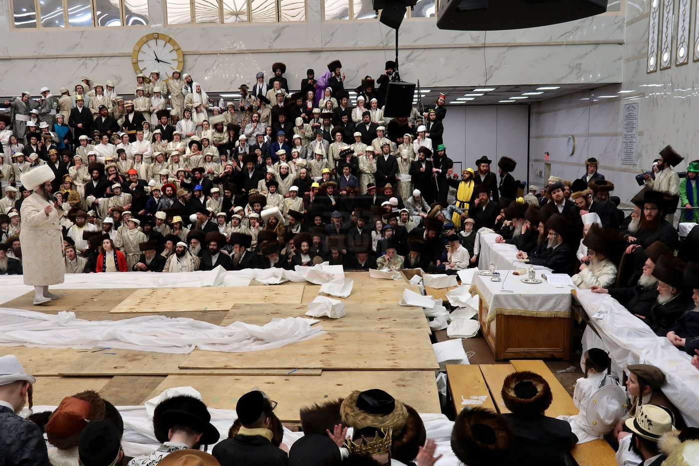 פורים בחצה"ק סאטמר