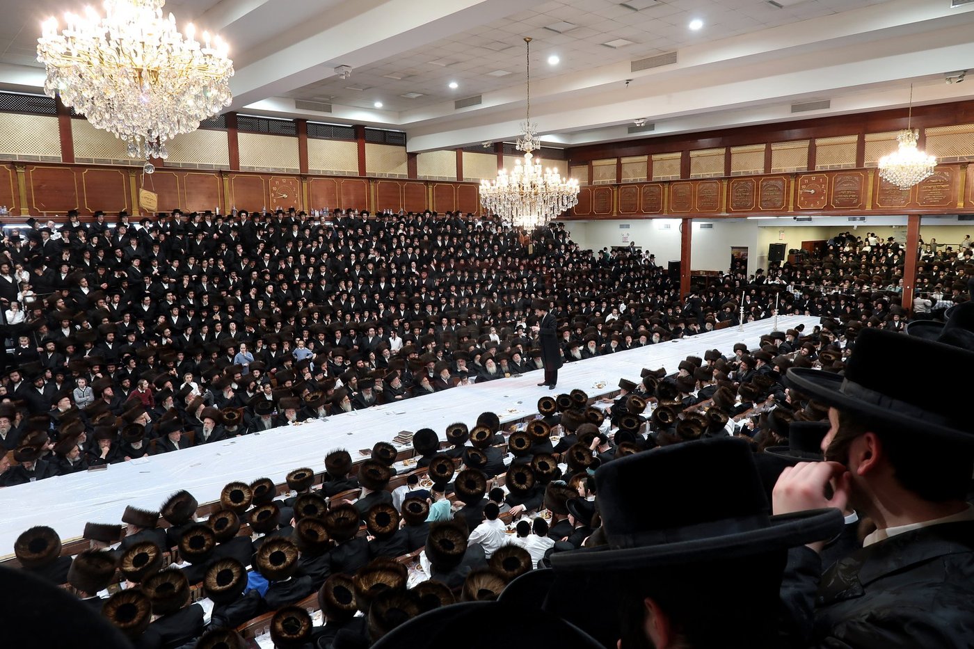 פורים בחצה"ק סאטמר