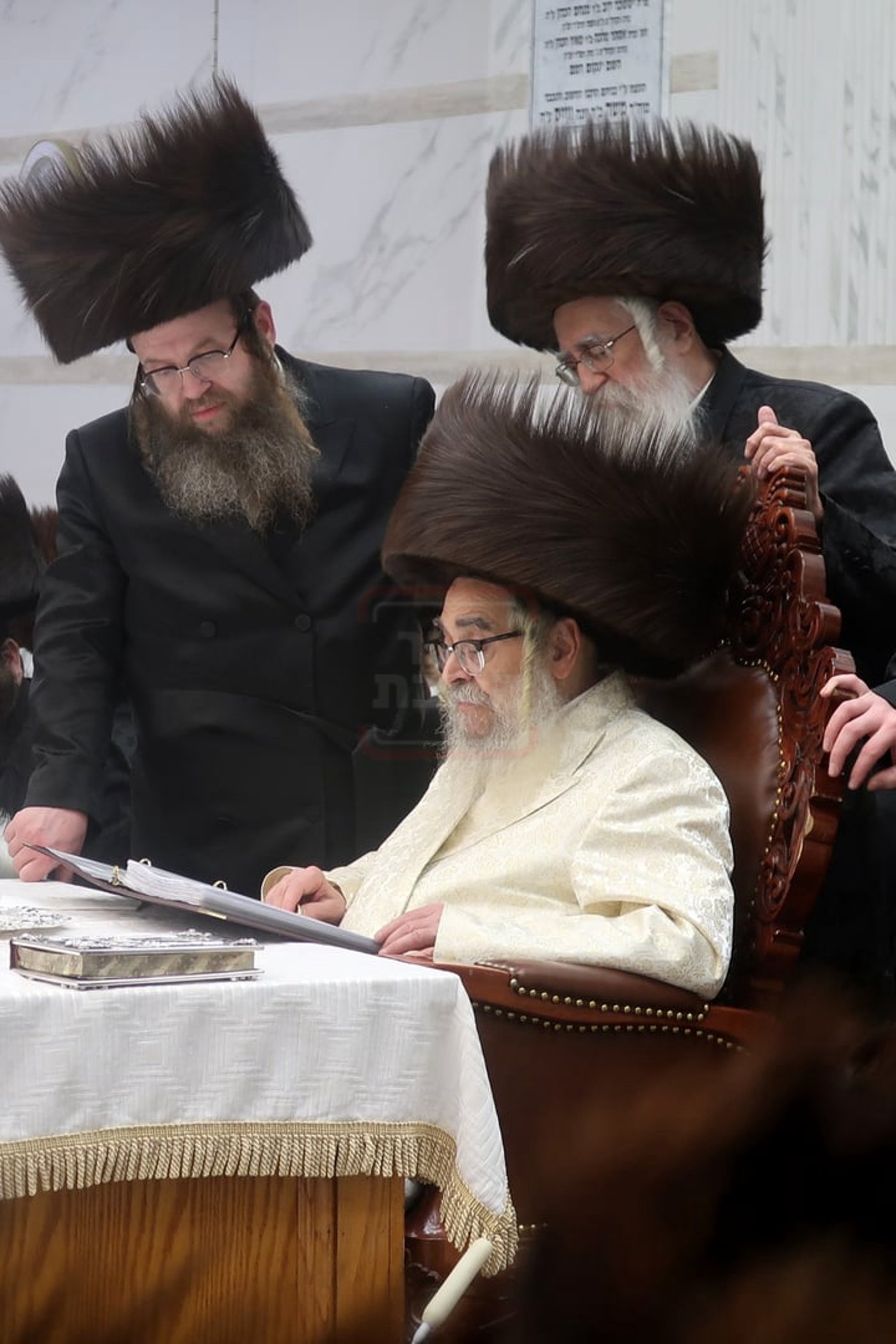 פורים בחצה"ק סאטמר