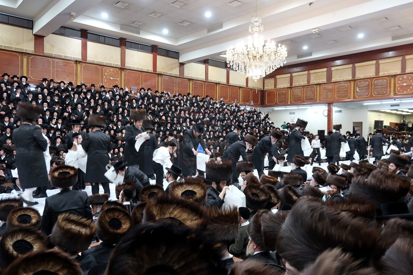 פורים בחצה"ק סאטמר