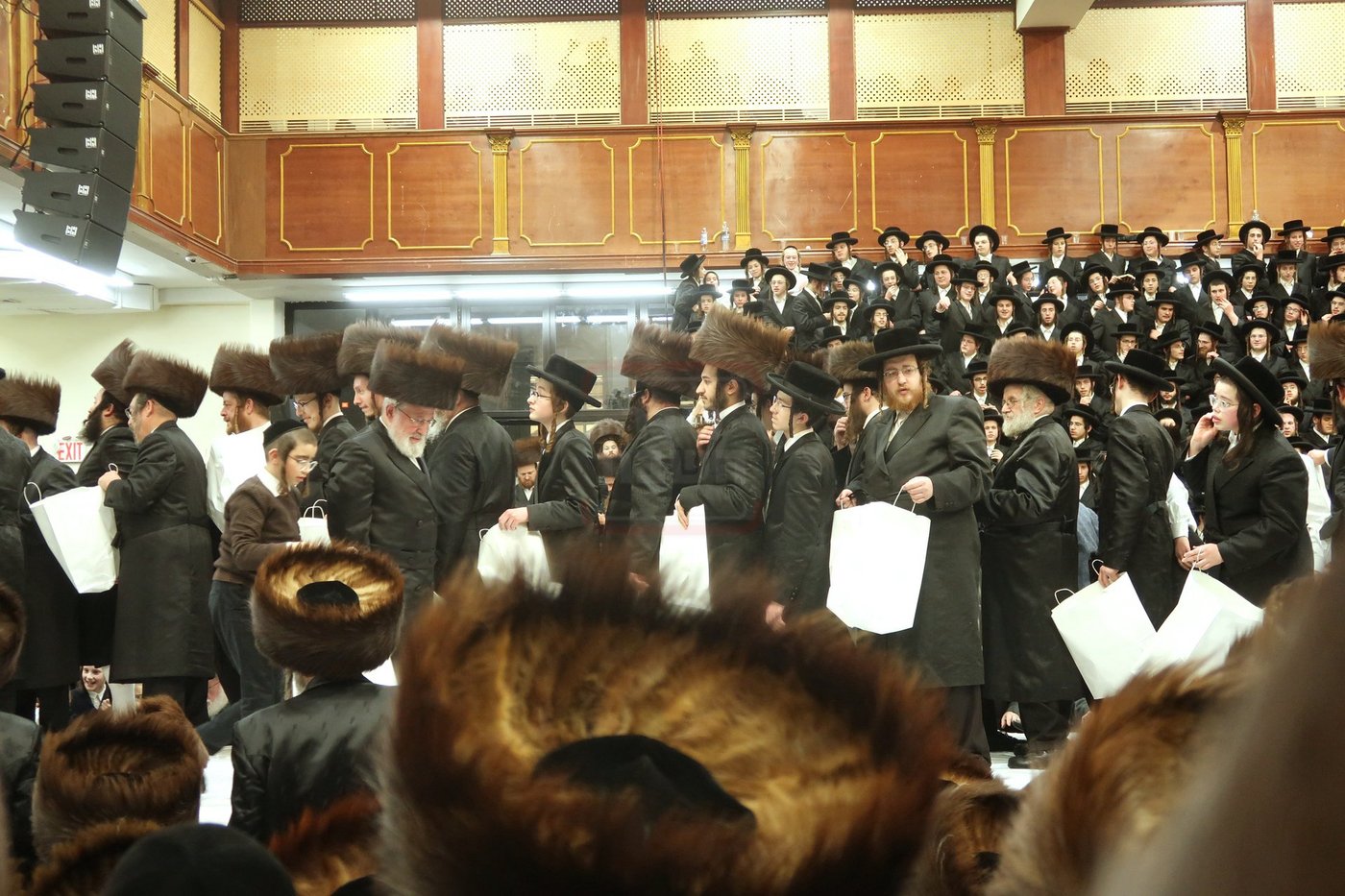 פורים בחצה"ק סאטמר