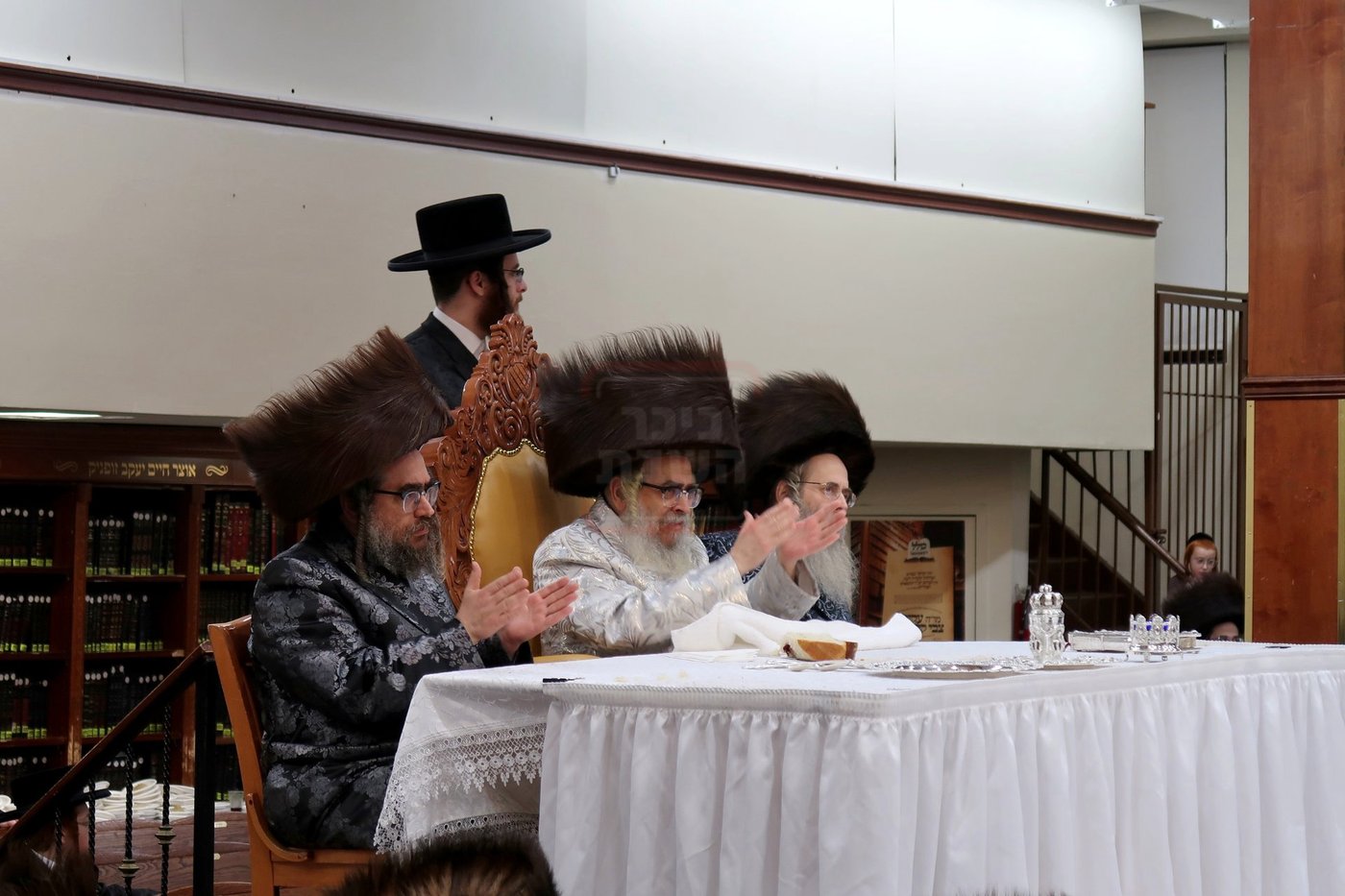 פורים בחצה"ק סאטמר