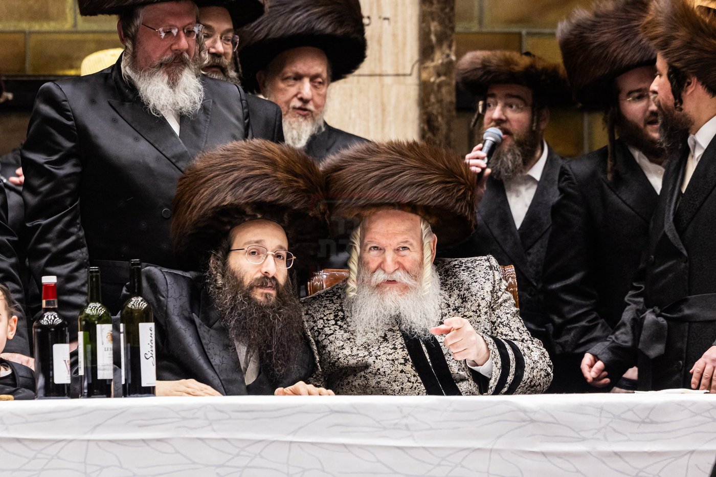 פורים בחצה"ק באבוב