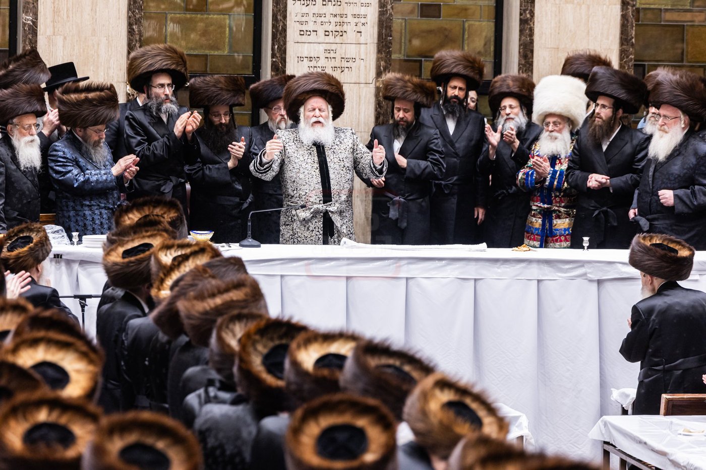 פורים בחצה"ק באבוב