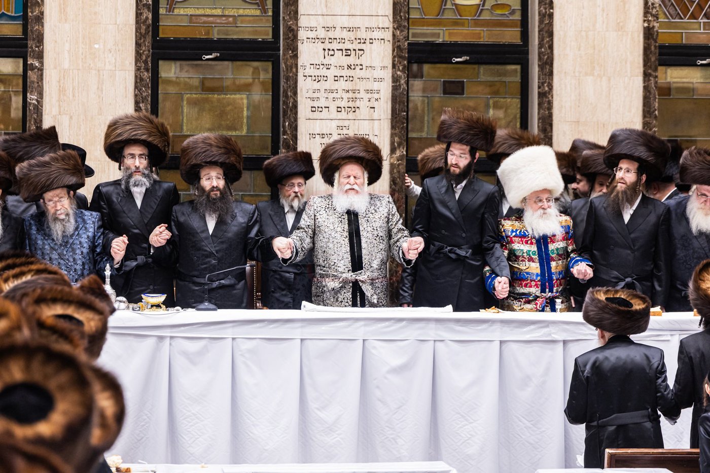 פורים בחצה"ק באבוב