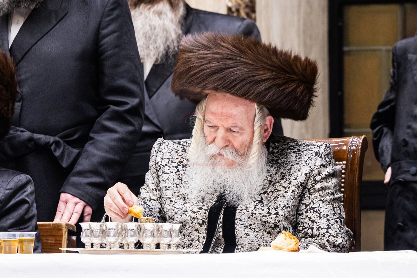 פורים בחצה"ק באבוב