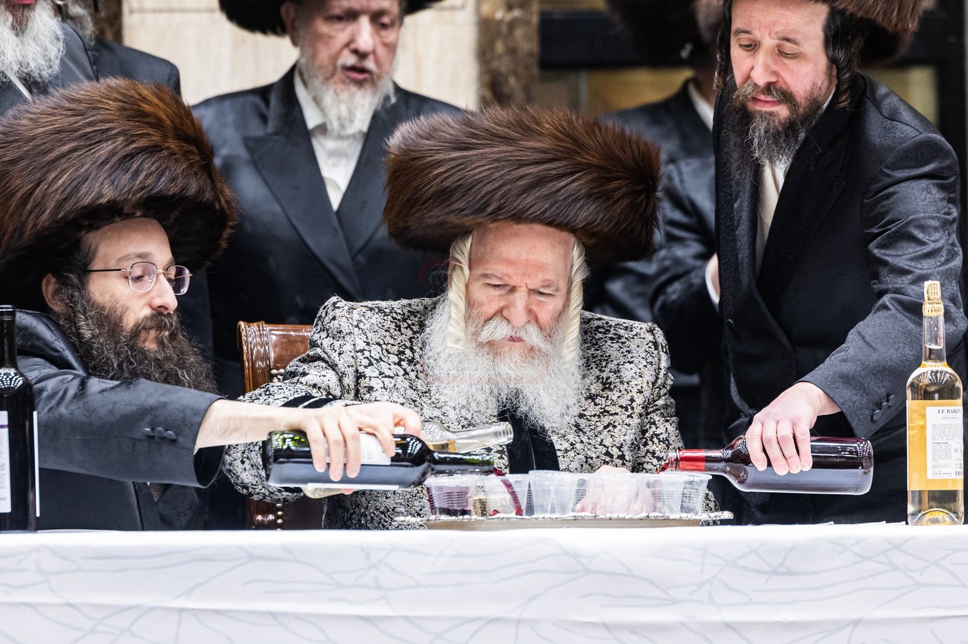 פורים בחצה"ק באבוב