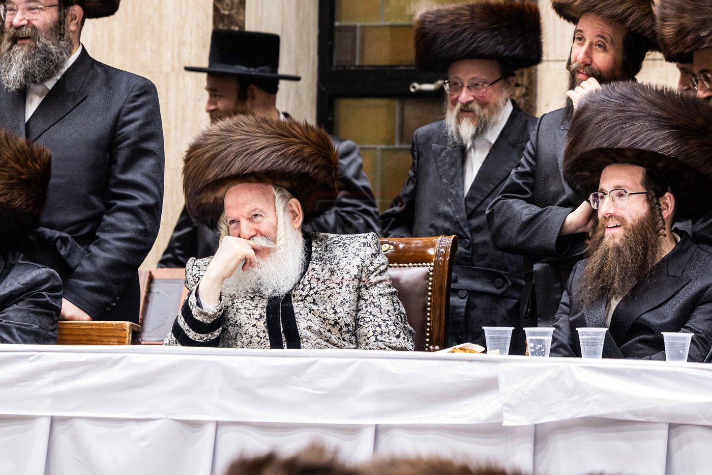 פורים בחצה"ק באבוב