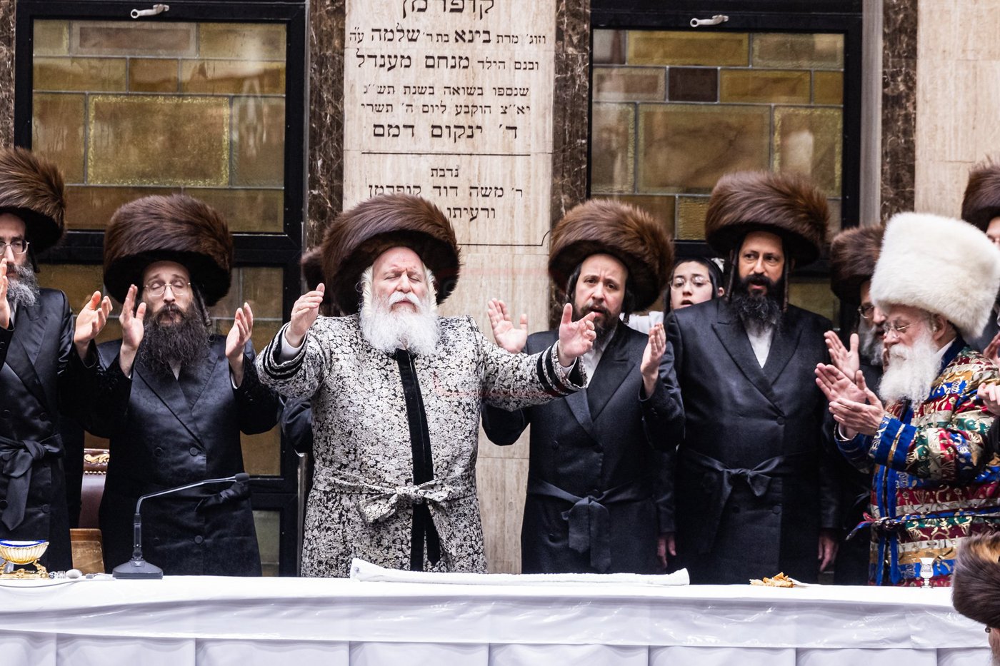 פורים בחצה"ק באבוב