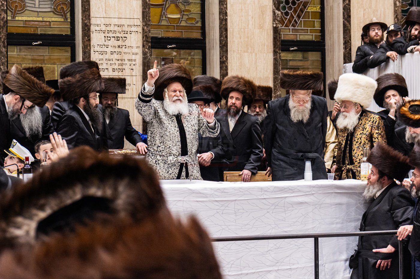 פורים בחצה"ק באבוב