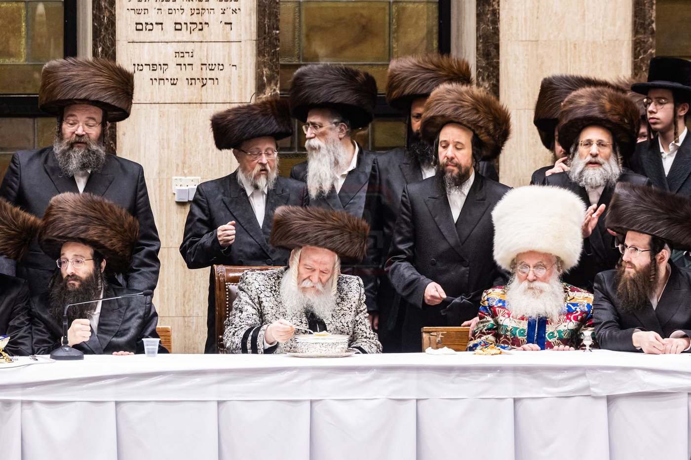 פורים בחצה"ק באבוב