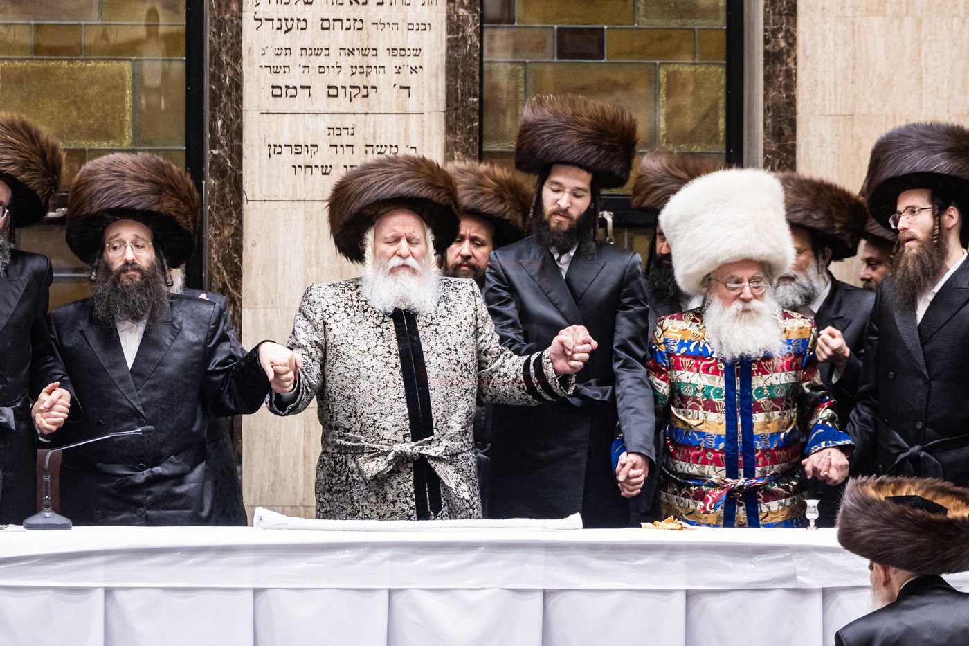 פורים בחצה"ק באבוב