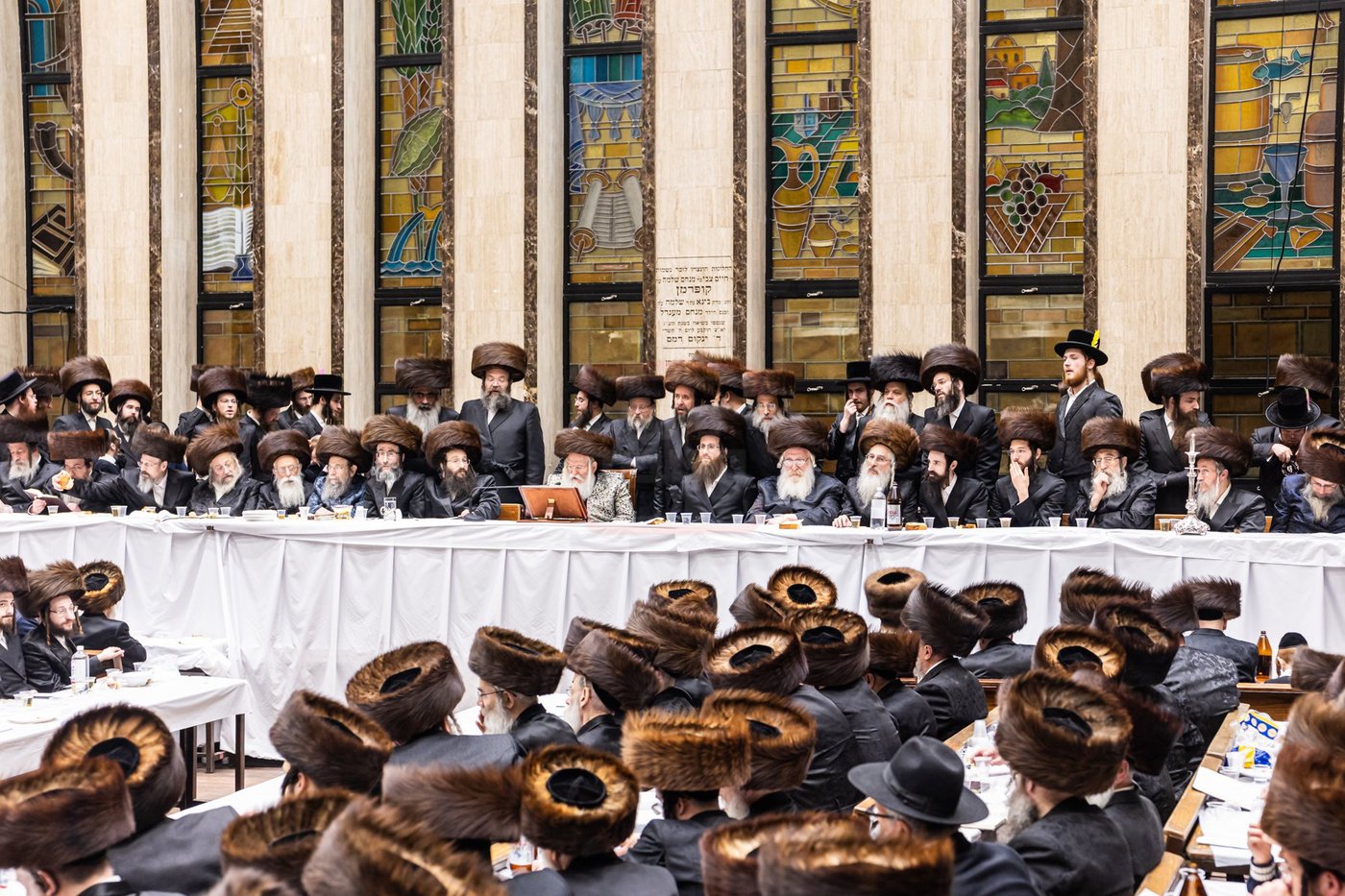 פורים בחצה"ק באבוב