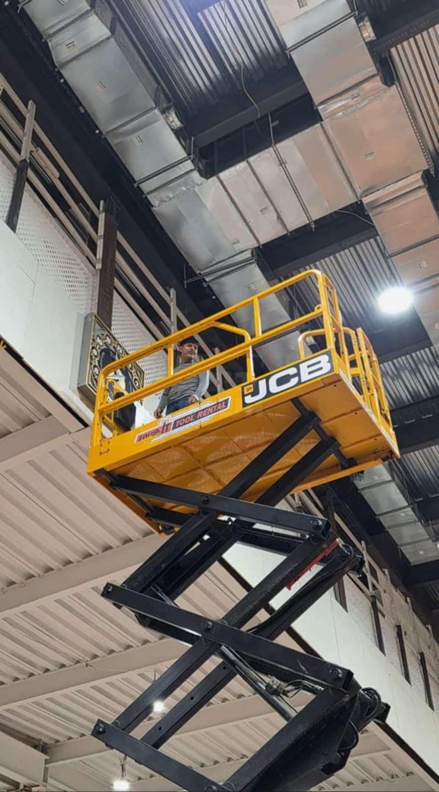 זיידלע חוזר | מהאדמו"ר שתקע בשופר בחודש אדר ועד לחסידים שכבשו את סיני; סיכום שבועי שאסור לפספס!