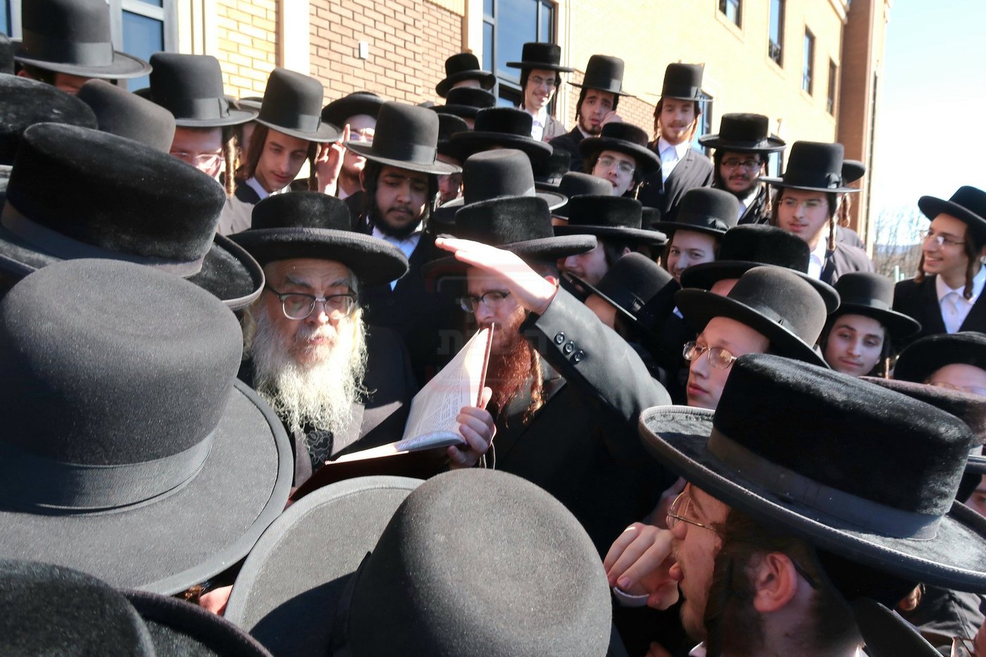 האדמו"ר מסאטמר בשיעור הכנה לדרשת שבת הגדול