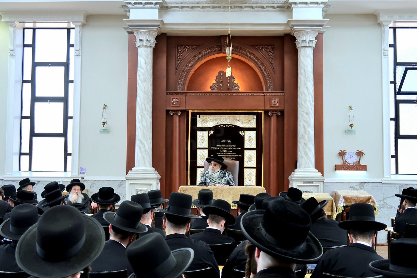 האדמו"ר מסאטמר בשיעור הכנה לדרשת שבת הגדול