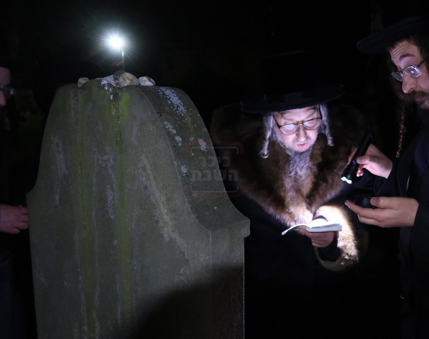 האדמו"ר מסקאליע במסע הקודש לפולין