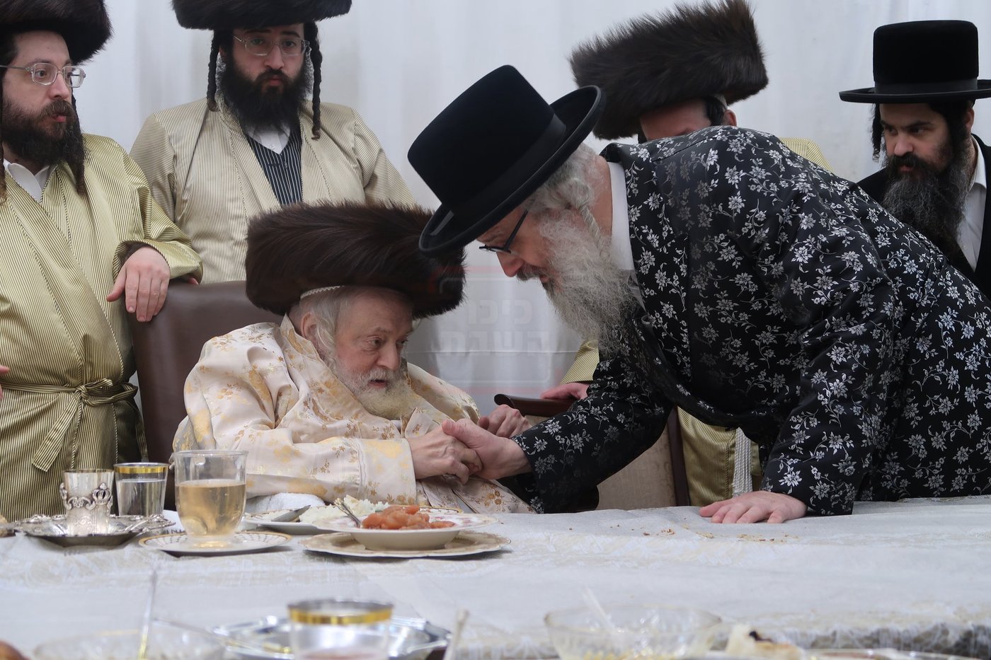 האדמו"ר מויז'ניץ בית שמש בשמחת בית תולדות אברהם יצחק