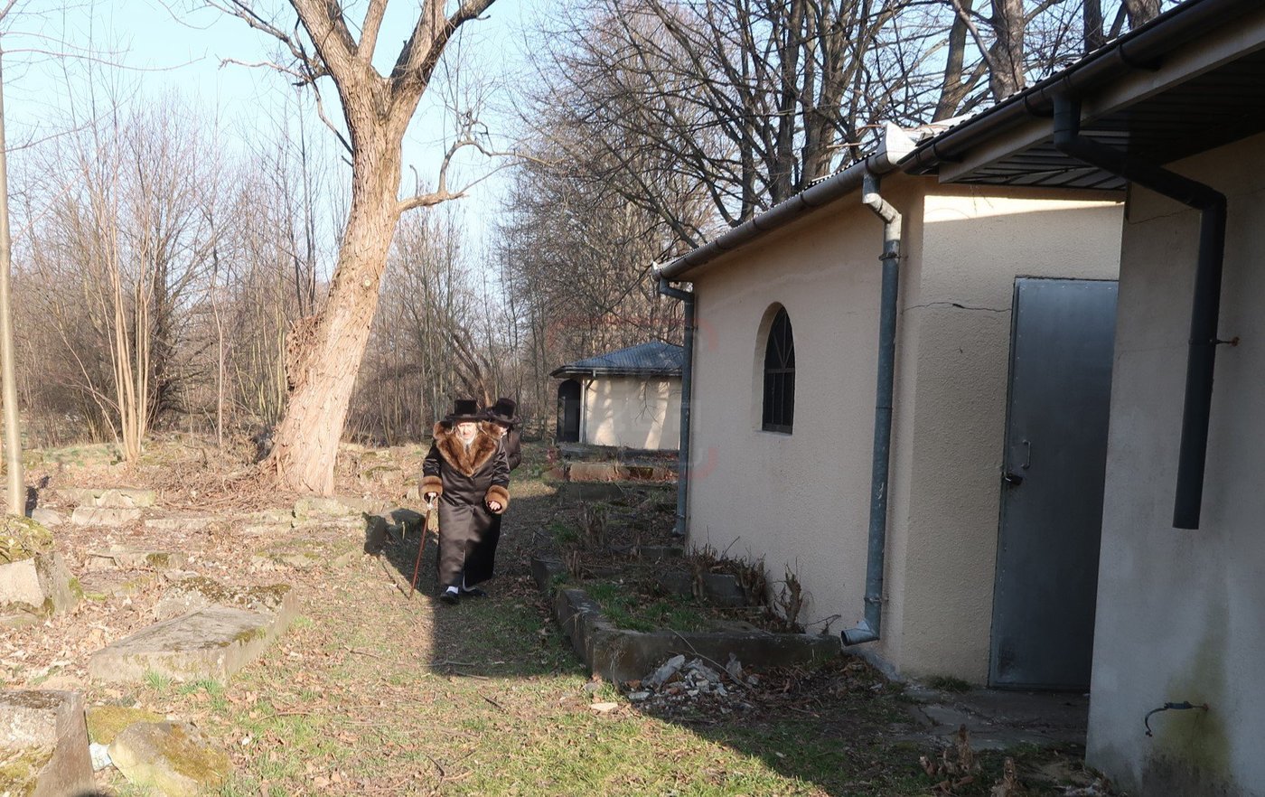 האדמו"ר מסקאליע במסע הקודש לפולין