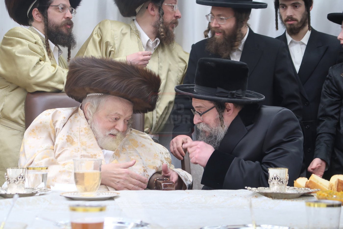 האדמו"ר מסקולען י-ם בשמחת בית תולדות אברהם יצחק