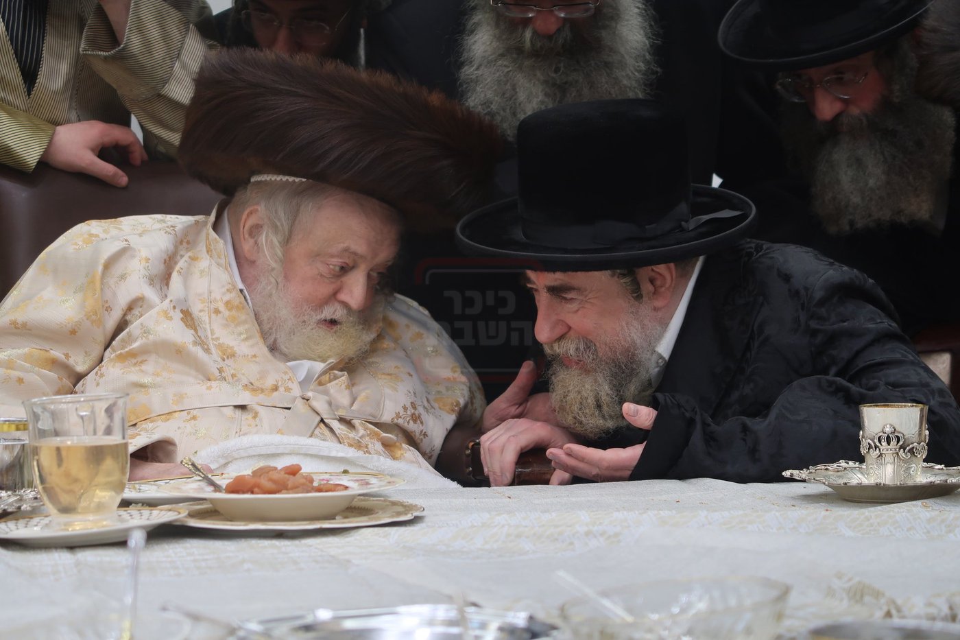 האדמו"ר מרחמסטריווקא בשמחת בית תולדות אברהם יצחק