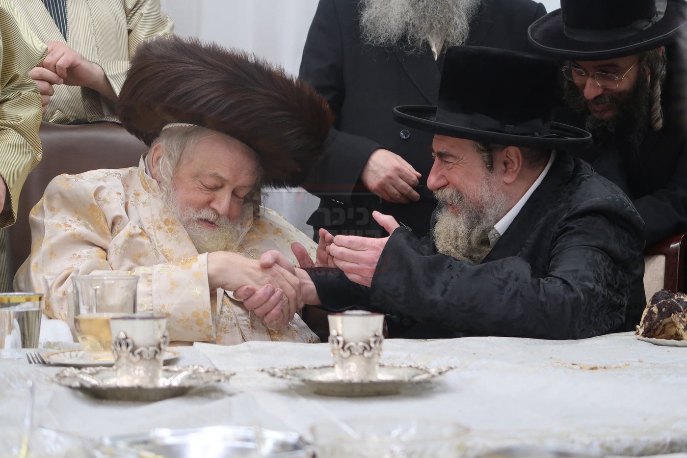 האדמו"ר מרחמסטריווקא בשמחת בית תולדות אברהם יצחק