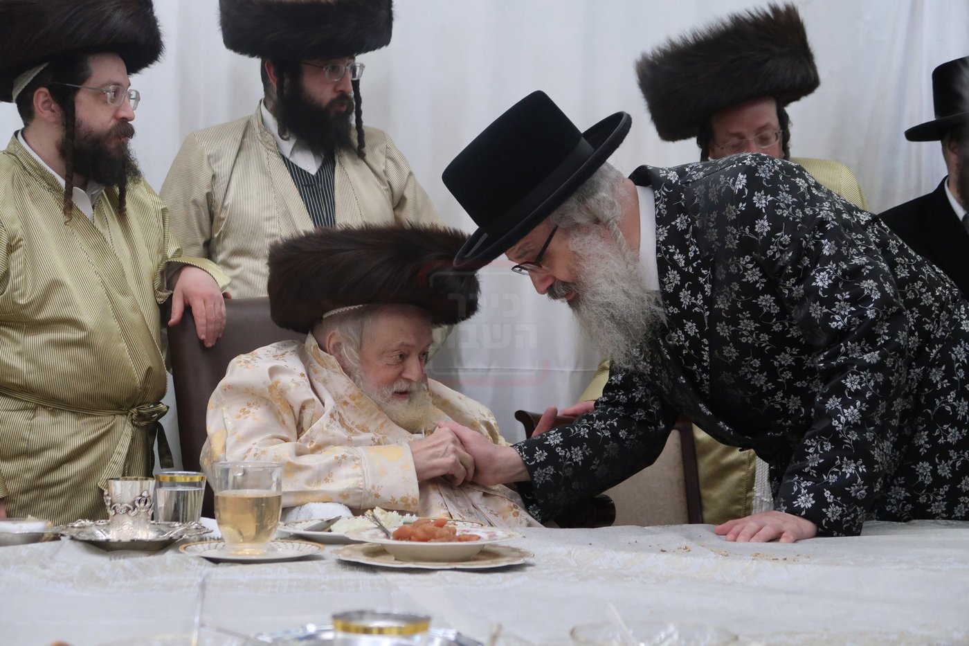 האדמו"ר מויז'ניץ בית שמש בשמחת בית תולדות אברהם יצחק