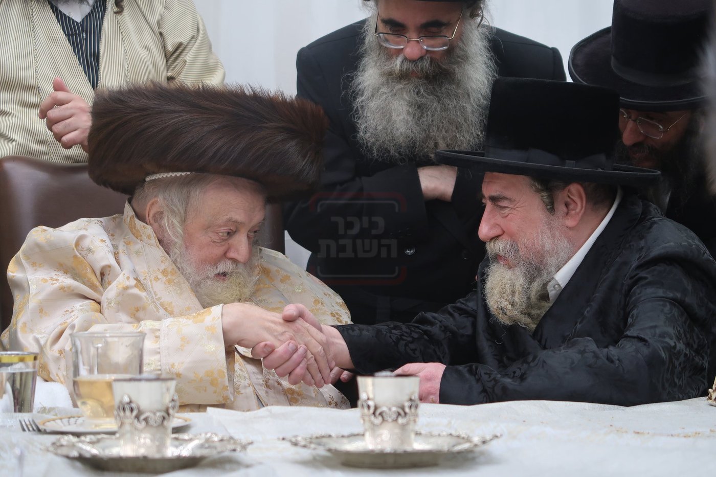 האדמו"ר מרחמסטריווקא בשמחת בית תולדות אברהם יצחק