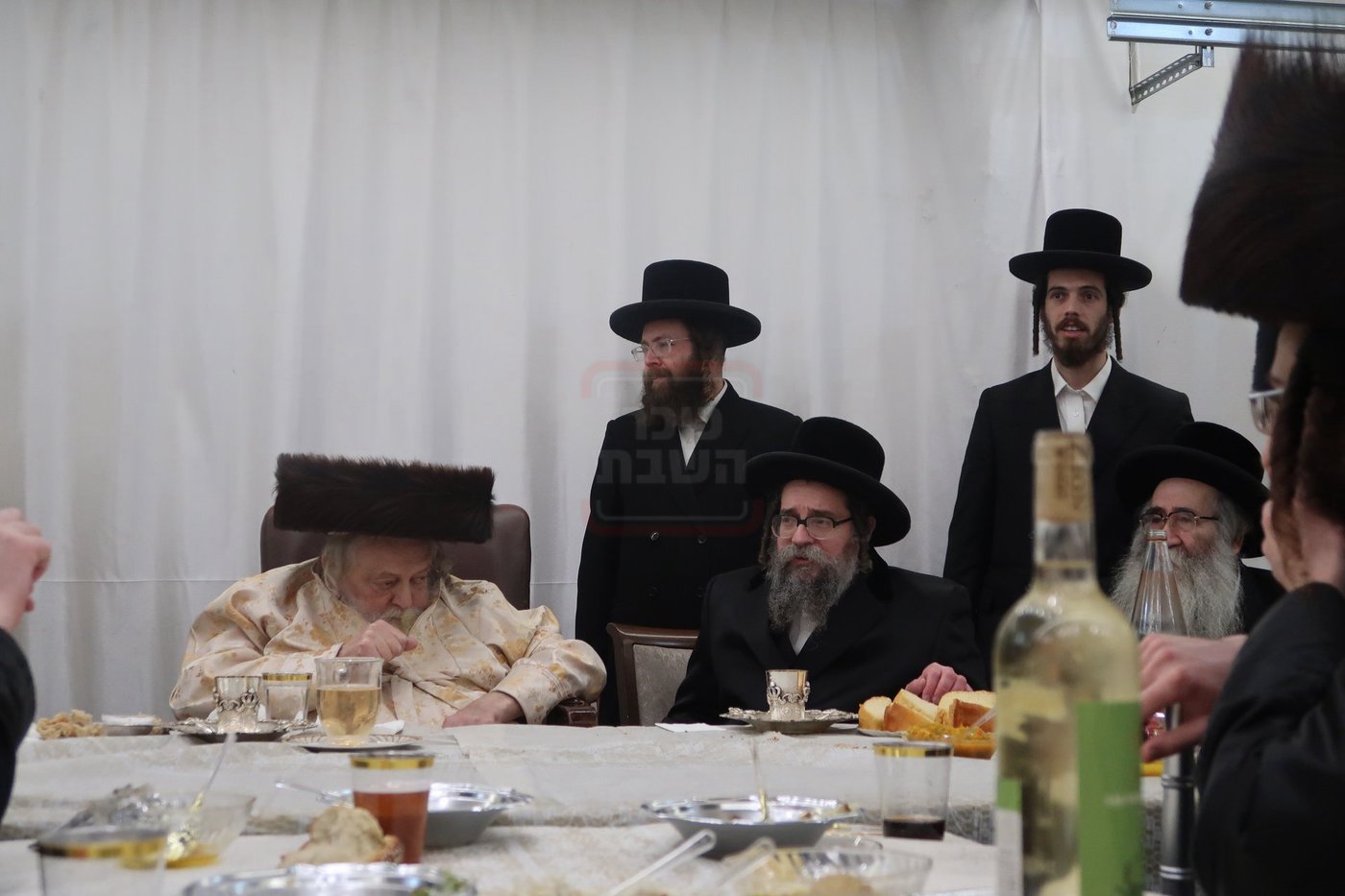 האדמו"ר מסקולען י-ם בשמחת בית תולדות אברהם יצחק