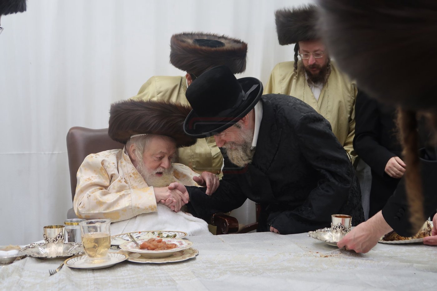 האדמו"ר מרחמסטריווקא בשמחת בית תולדות אברהם יצחק