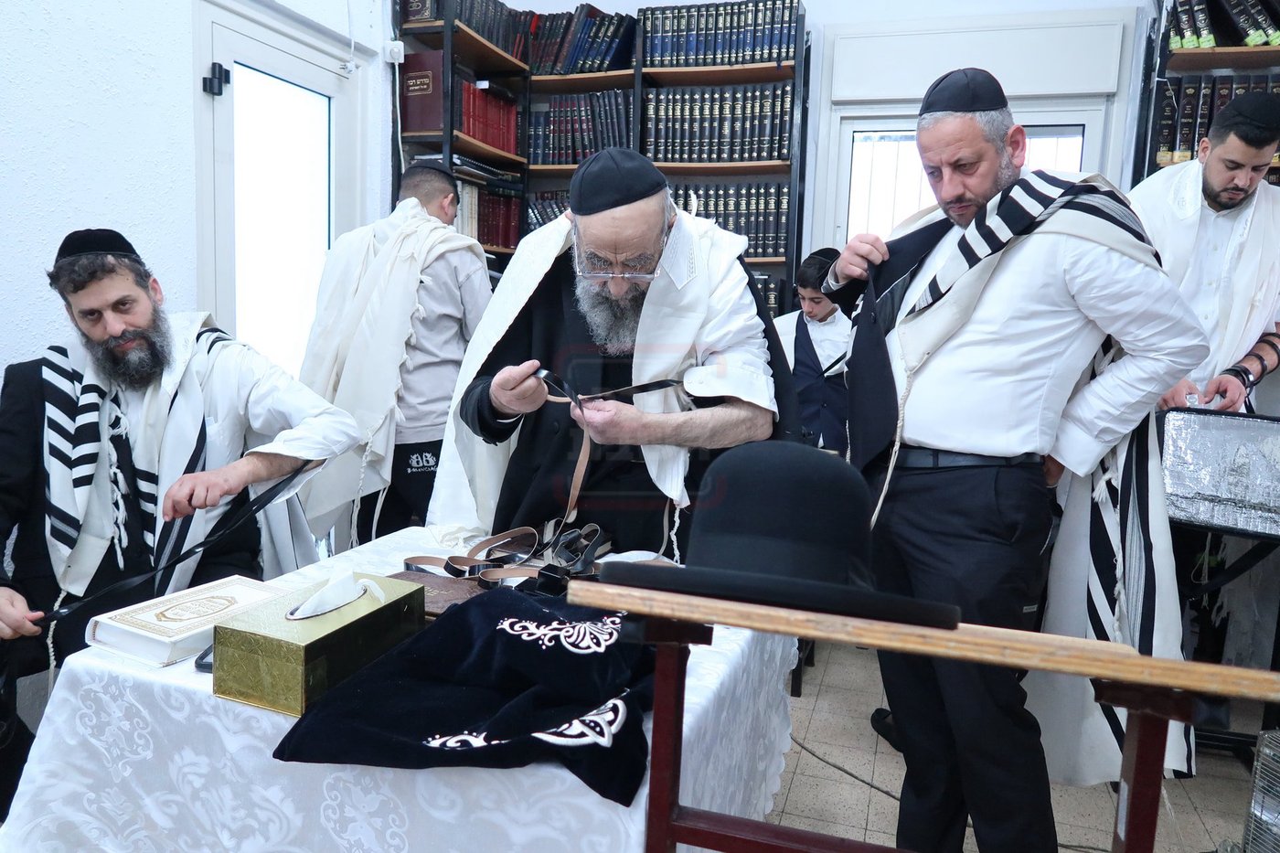 ר"ח ניסן אצל הגאון רבי משה צדקה