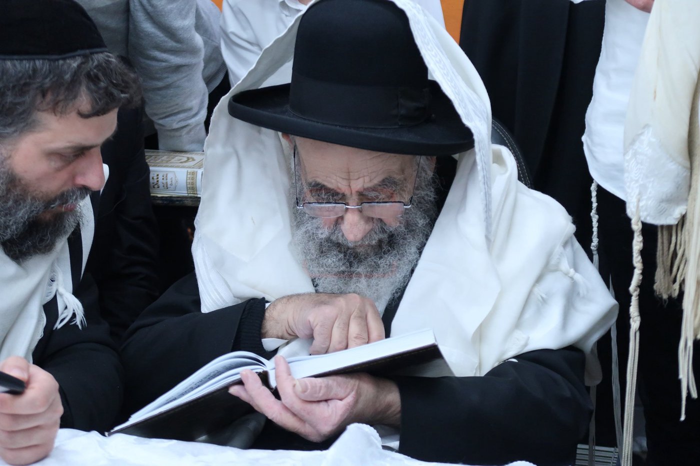 ר"ח ניסן אצל הגאון רבי משה צדקה