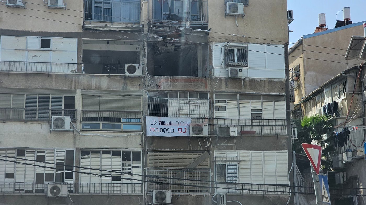 זיידל'ע חובק עולם | מהמסוק בראדומסק ועד הסוכריות בבעלזא!