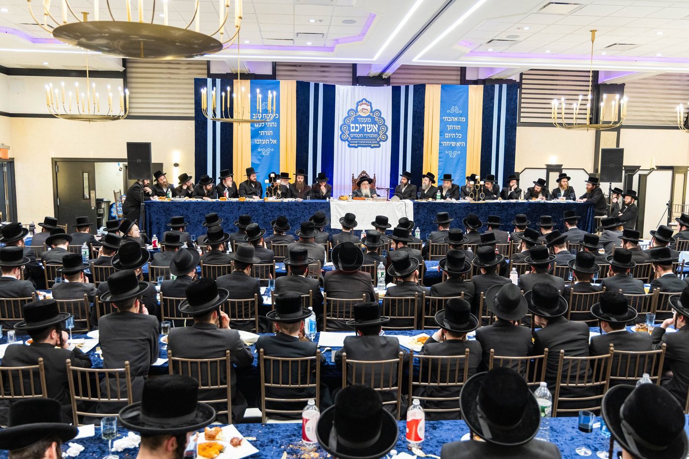 מעמד כבוד התורה בצאנז קלויזנבורג