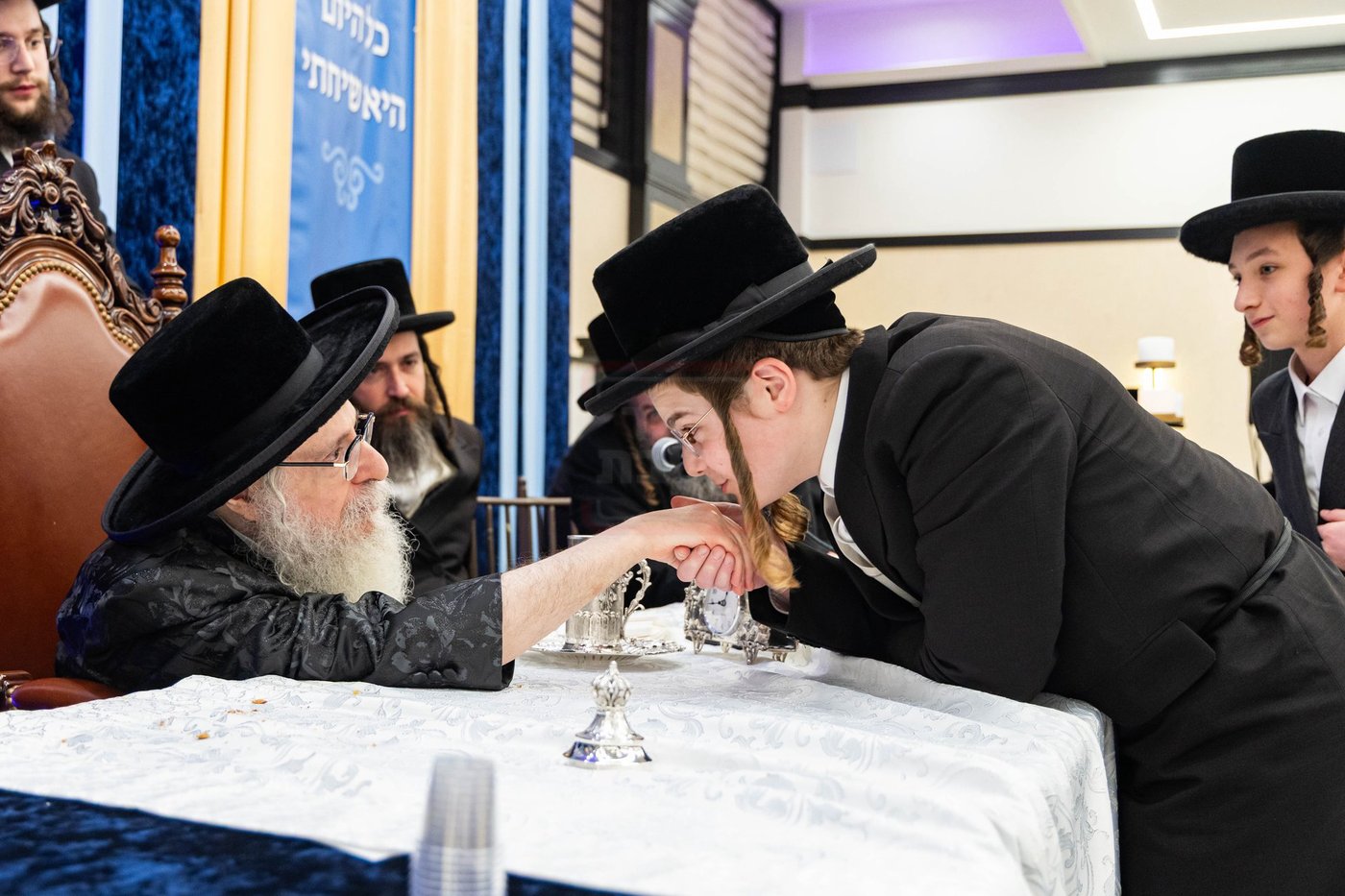 מעמד כבוד התורה בצאנז קלויזנבורג