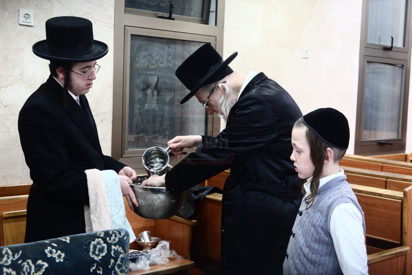 הילולא קדישא באוז'רוב