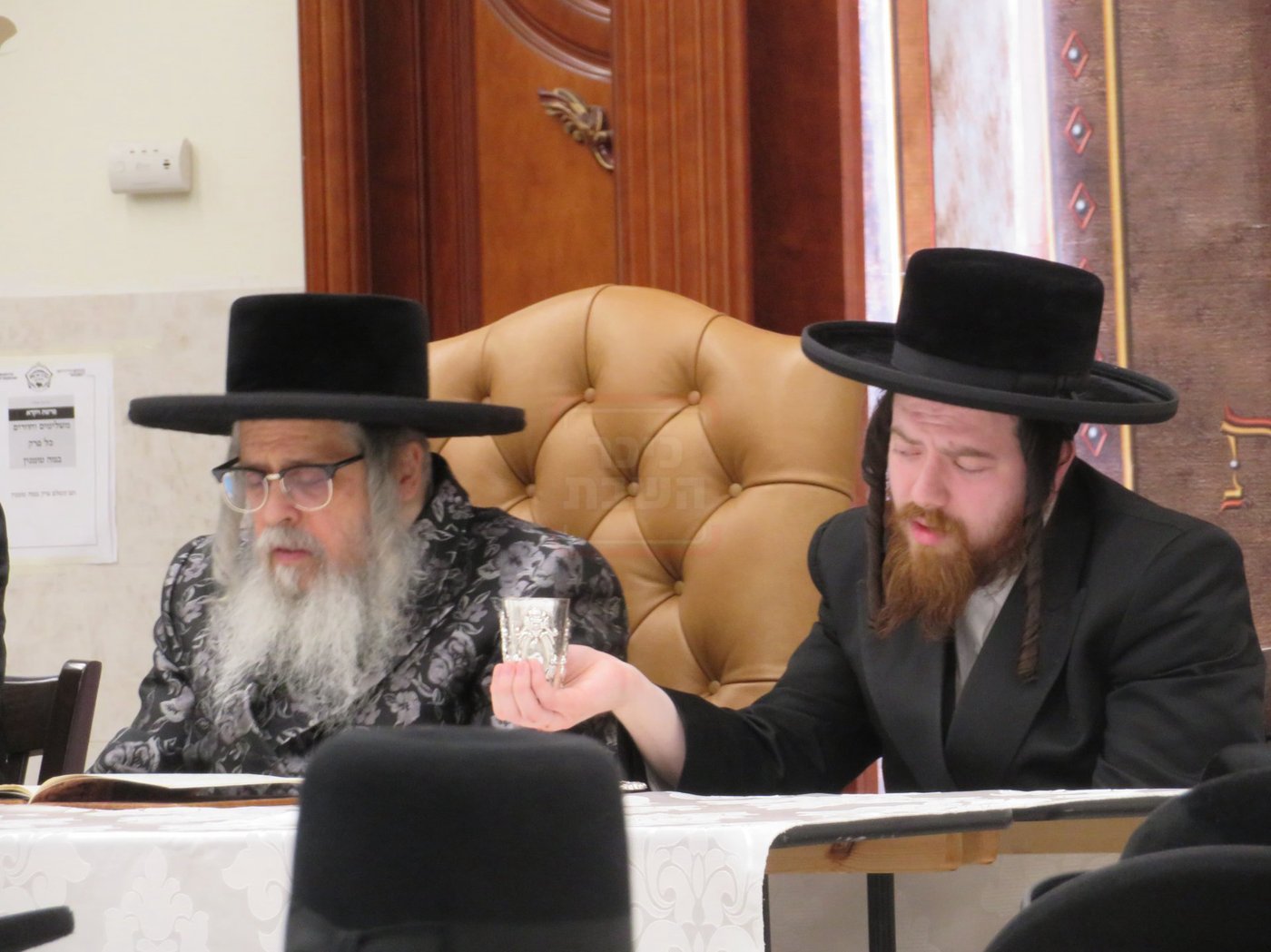 שיעור סוגיא וראש חודש ניסן סעודה במתיבתא ד'סאטמר 