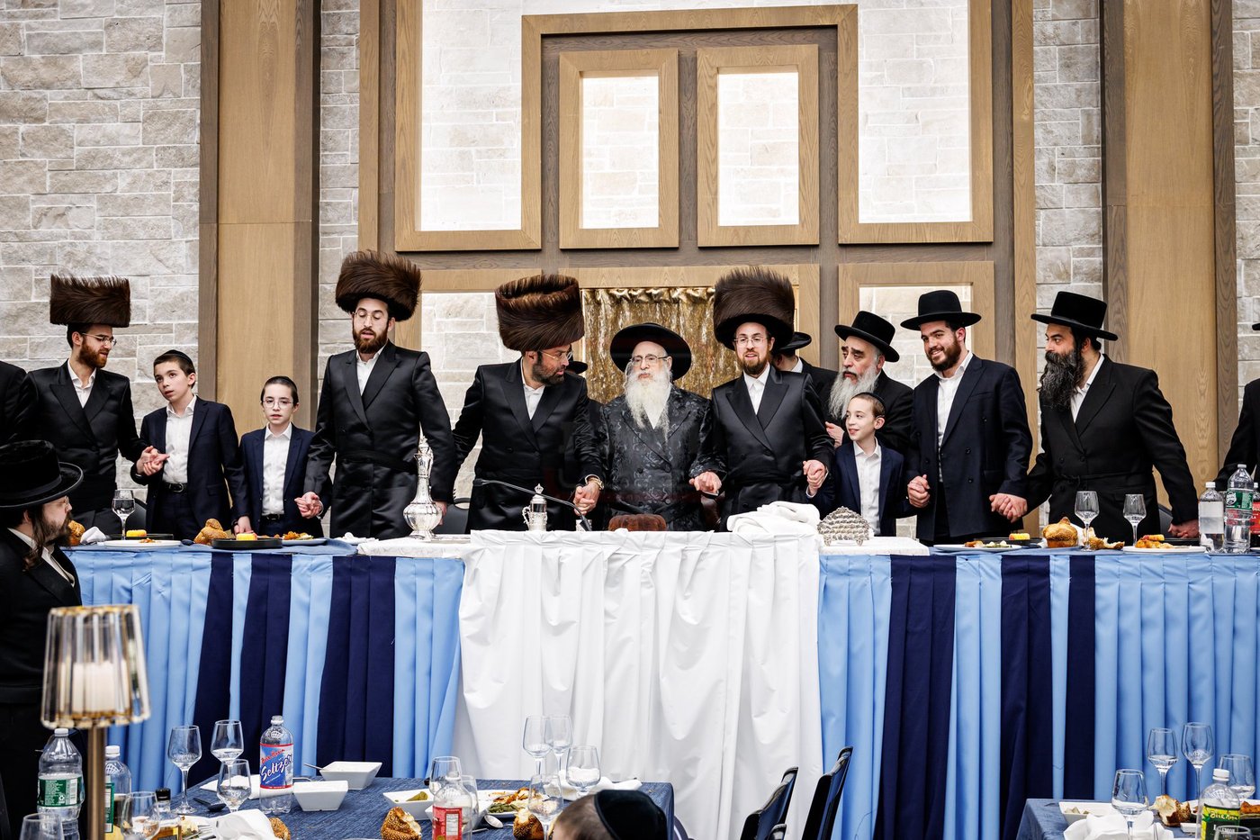 הכנסת ספר תורה בצאנז קלויזנבורג